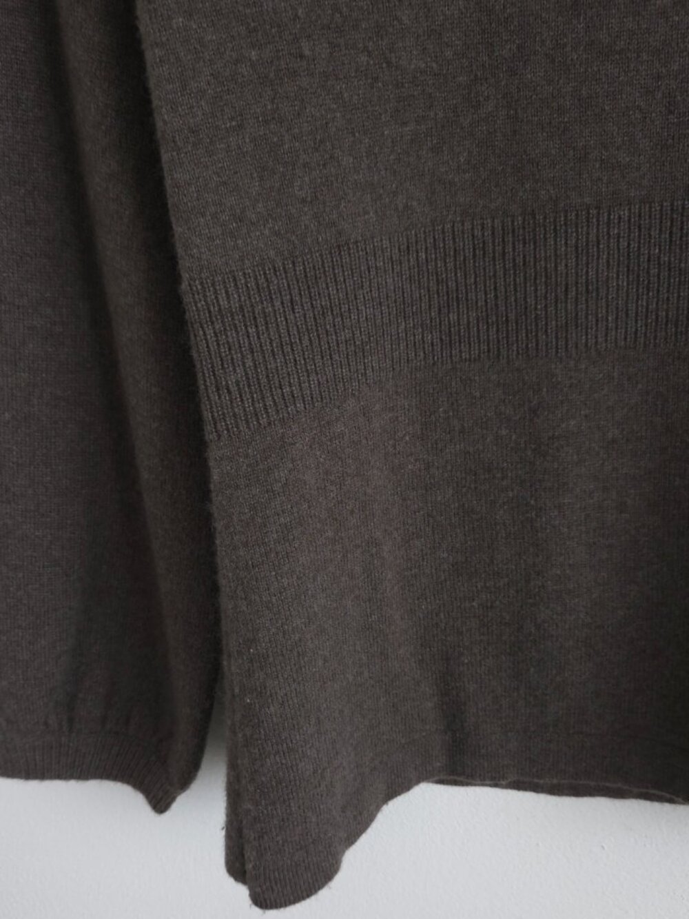 Jones New York Cashmere Sweater - Picture 2 of 7